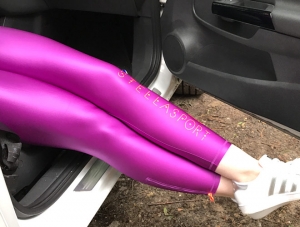 Katy in Stellasport Disco Tights im Wald