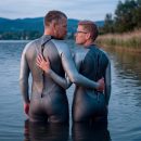 Sabine und Martin umarmen sich